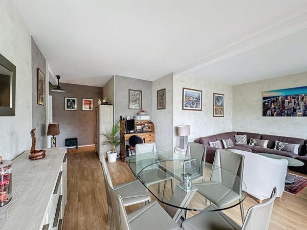 Résidence Élysée 2, piscine privée, 4 pièces traversant avec balcon - environnement calme et verdoyant