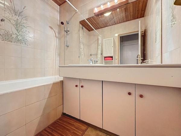 Résidence Élysée 2, piscine privée, 4 pièces traversant avec balcon - environnement calme et verdoyant
