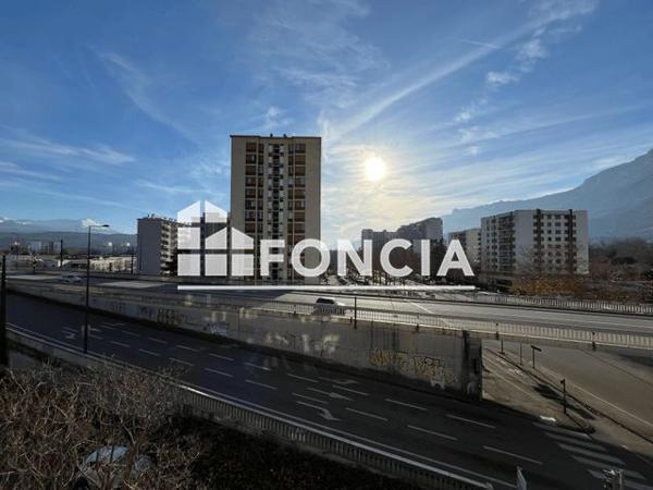 Location Studio 31.5 m² - LE BELLEDONNE MOUCHEROTTE Grenoble 38100