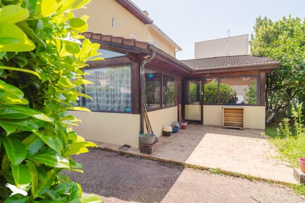 Maison à vendre 265 500 € Décines-Charpieu 4 p 97 m² DPE F