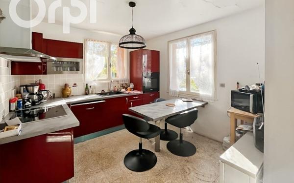 Maison à vendre    3 pièces • 75 m2 Thueyts