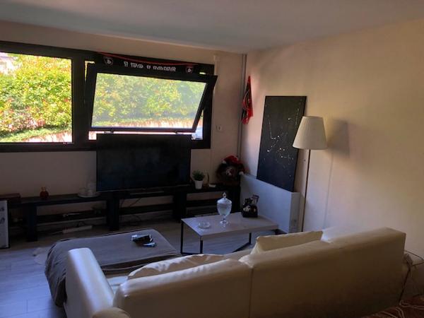A LOUER STUDIO AVEC PLACE DE PARKING PROCHE DES DOCKS A ROUEN (76000)