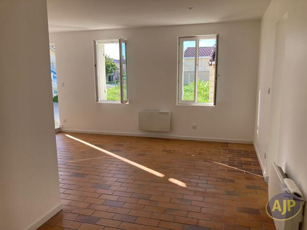 Location maison Soussans : 1 130 € - AJP Pauillac Immobilier