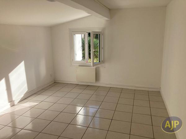 Location maison Soussans : 1 130 € - AJP Pauillac Immobilier