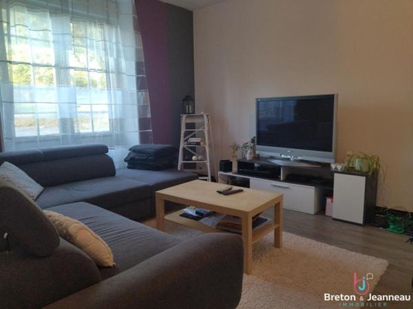 Maison en pierres à Lassay les Châteaux