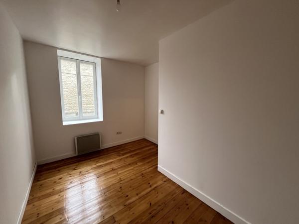 Maison à louer |  Asnières-la-Giraud |  4 pièces | 79 m²