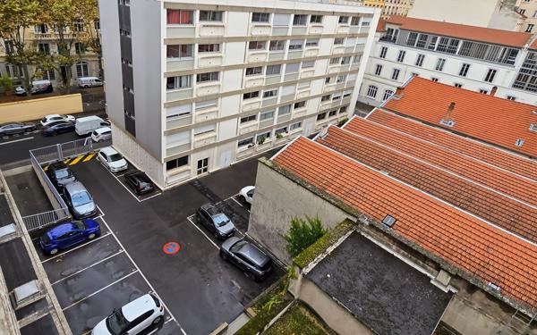 Appartement à vendre    5 pièces • 136,42 m2 Lyon 6