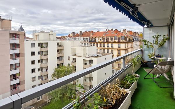 Appartement à vendre    5 pièces • 136,42 m2 Lyon 6