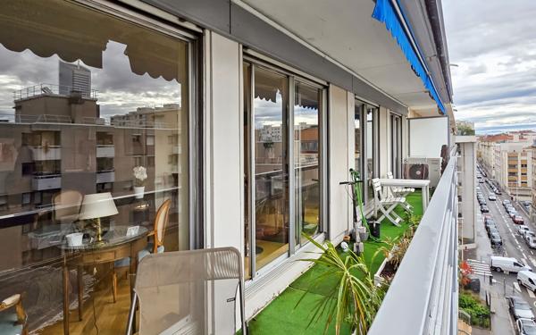 Appartement à vendre    5 pièces • 136,42 m2 Lyon 6