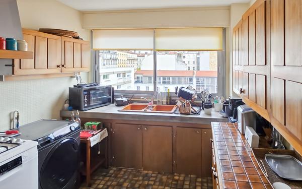 Appartement à vendre    5 pièces • 136,42 m2 Lyon 6