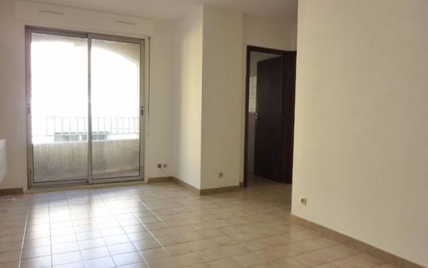 Appartement à louer    2 pièces •  Marseillan