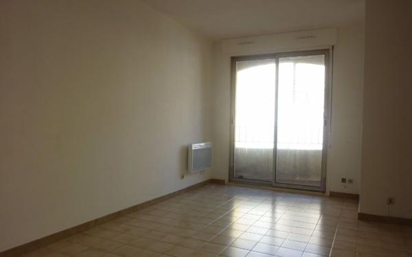 Appartement à louer    2 pièces •  Marseillan