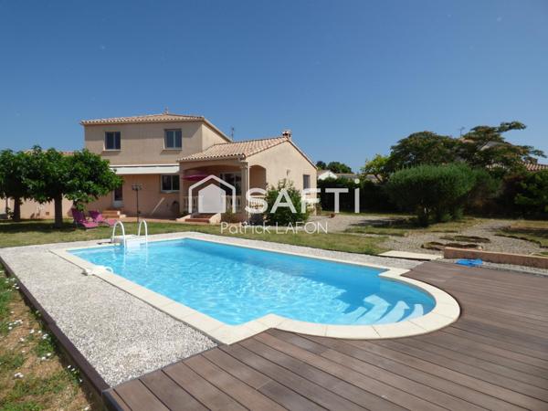 Villa, environnement calme et agréable.