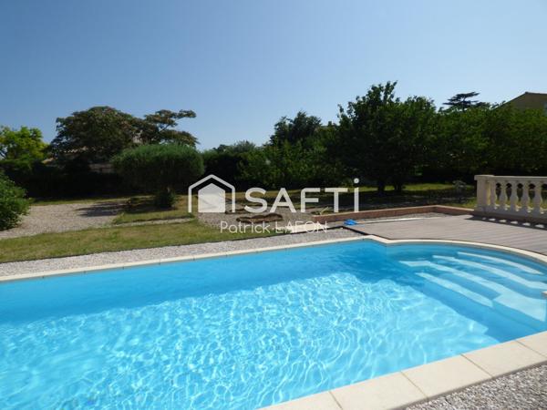 Villa, environnement calme et agréable.