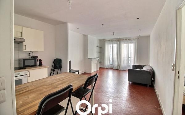 Appartement à vendre    2 pièces • 50 m2 Marseille 6