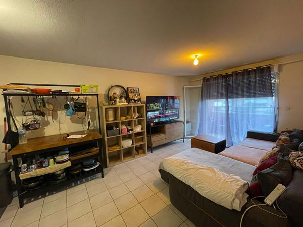 EXCLUSIVITE AVIGNON MONTFAVET - VENDU LOUE - SPECIAL INVESTISSEUR - T3 AVEC TERRASSE ET PK PRIVE