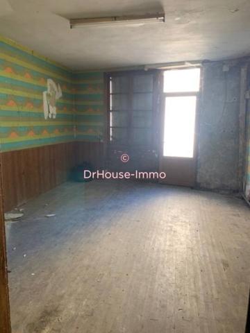 Immeuble à vendre 7 pièces de 147 m²