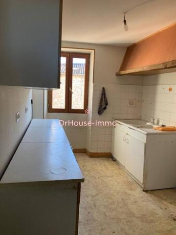 Immeuble à vendre 7 pièces de 147 m²