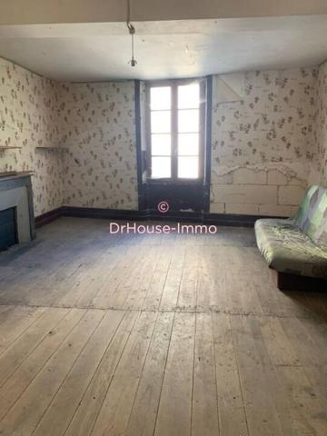 Immeuble à vendre 7 pièces de 147 m²