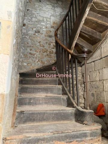 Immeuble à vendre 7 pièces de 147 m²