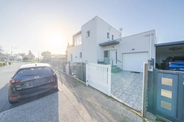 Agde Capiscol. Maison 4 pièces 110 m²