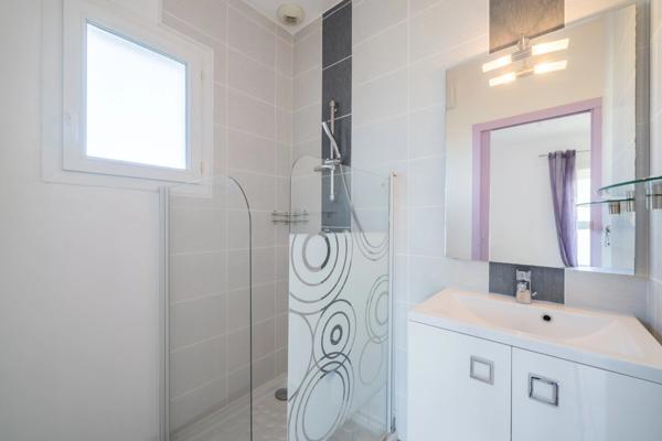 Agde Capiscol. Maison 4 pièces 110 m²