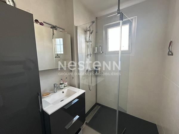 Maison familiale avec 3 chambres et un bureau idéalement située à La Suze sur Sarthe !