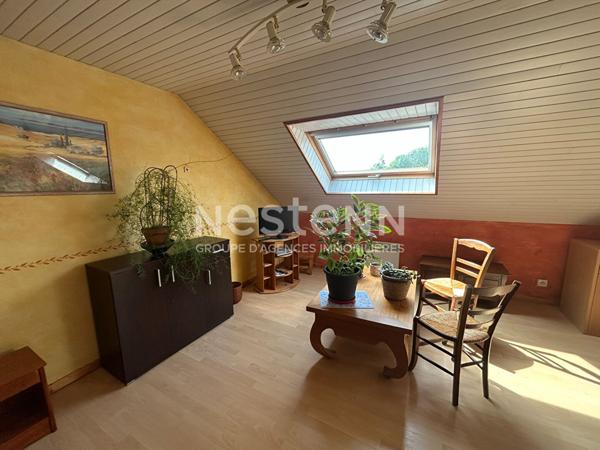 Maison familiale avec 3 chambres et un bureau idéalement située à La Suze sur Sarthe !