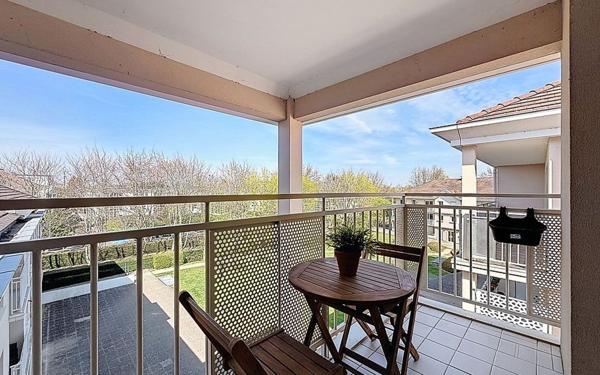 Appartement à vendre    3 pièces • 67,18 m2 Guyancourt