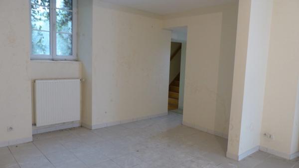 Dpt Deux Sèvres (79), à vendre AIRVAULT immeuble 4 LOTS Terrain 4573 m²