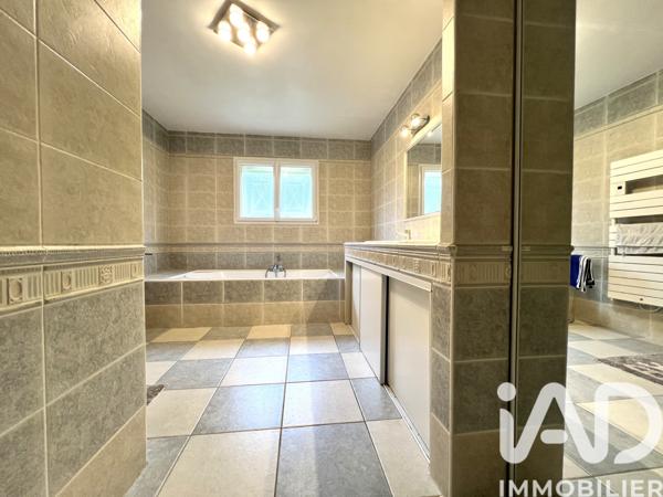 Maison à vendre 5 pièces 161 m² Vayres