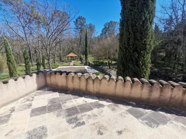 Tourrettes (83440) À Tourrettes, immobilier de prestige : propriété à vendre, idéal investisseur