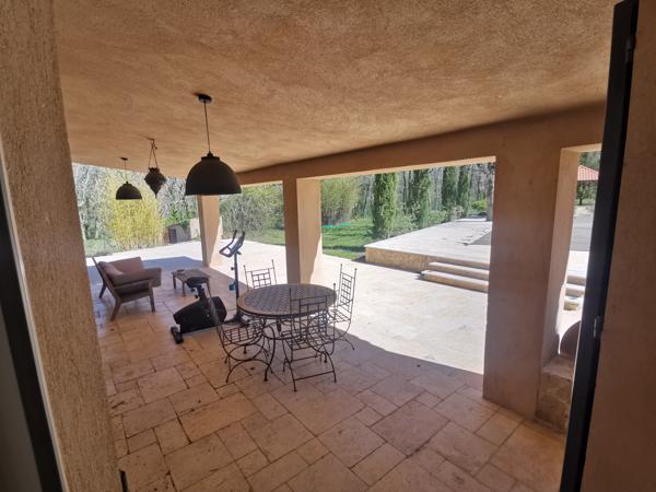 Tourrettes (83440) À Tourrettes, immobilier de prestige : propriété à vendre, idéal investisseur