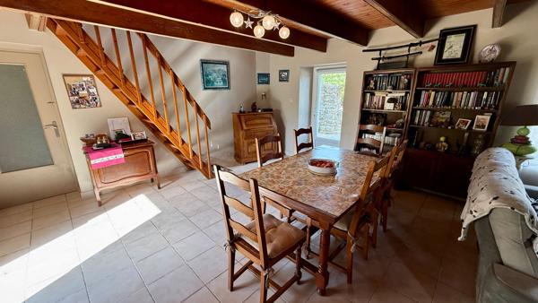 Corps de ferme - 116,14 m2 - terrain de 2400 m2 - GUILERS
