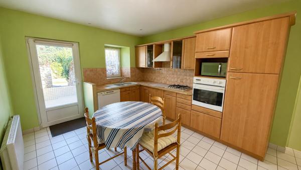 Corps de ferme - 116,14 m2 - terrain de 2400 m2 - GUILERS