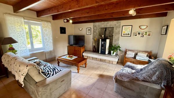 Corps de ferme - 116,14 m2 - terrain de 2400 m2 - GUILERS