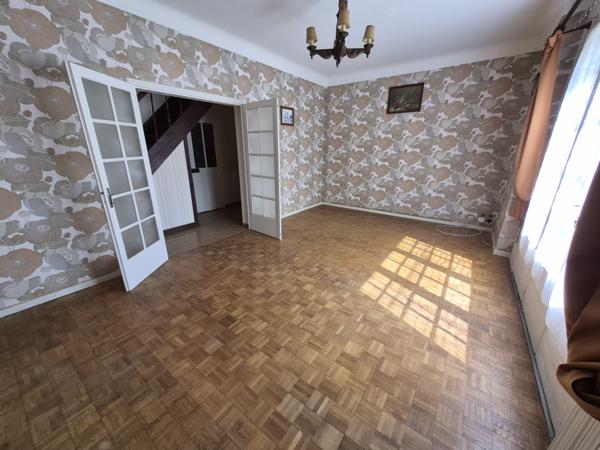 Maison avec dépendance et 2000 m² terrain