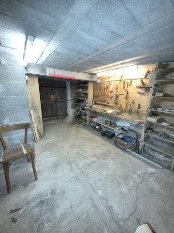 Maison avec dépendance et 2000 m² terrain