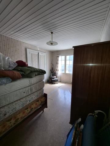 Maison avec dépendance et 2000 m² terrain