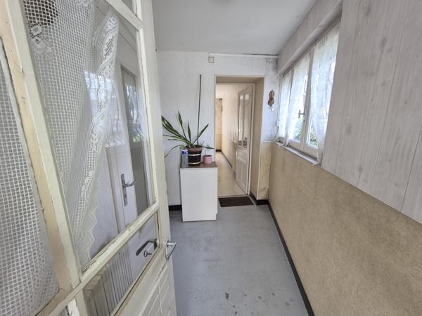 Maison avec dépendance et 2000 m² terrain
