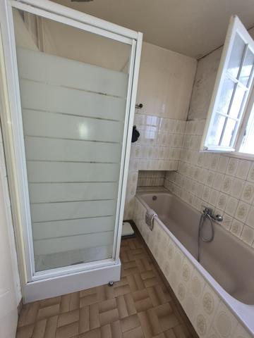 Maison avec dépendance et 2000 m² terrain