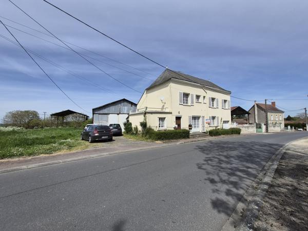 Maison avec dépendance et 2000 m² terrain