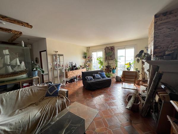 Villa 7 pièce(s) 173 m2 avec jardin et garage secteur Sabardeil!