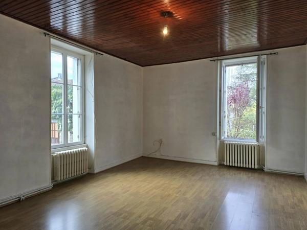 Maison au coeur du Bourg de Palluaud