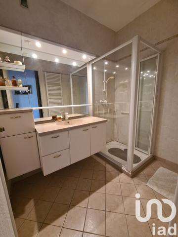 Appartement 3 pièces de 85 m² à Grenoble (38000)