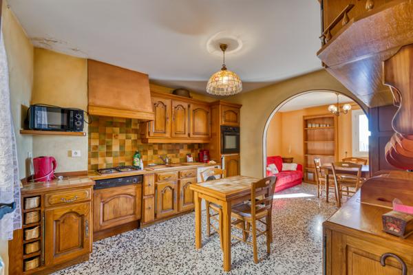 Bonson (06830) Bonson - Maison de Village 3 chambres + cave