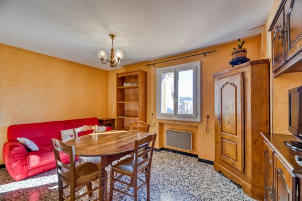 Bonson (06830) Bonson - Maison de Village 3 chambres + cave