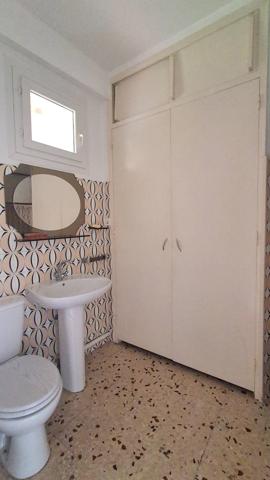 Septèmes-les-Vallons (13240) Pavillon type 5 Mitoyen des 2 côté + garage + cave