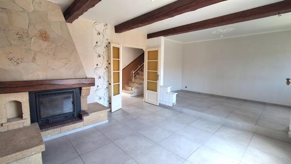 Septèmes-les-Vallons (13240) Pavillon type 5 Mitoyen des 2 côté + garage + cave