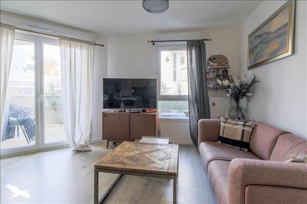 Appartement à vendre |  Poissy |  3 pièces | 63 m²